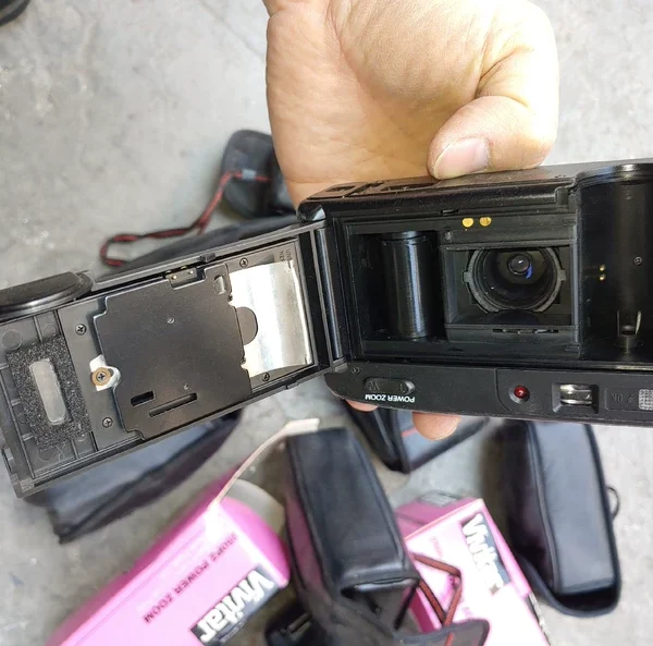 O1CN01ad7XXT1c0S6BB7n0w_0-fleamarket.jpg_790x10000Q90.jpg_.webp Vivitar American VIVITAR film camer...