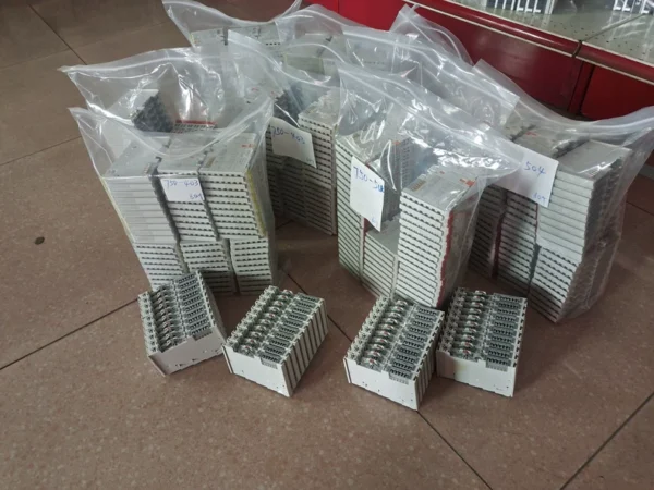 WAGO750-403, total 240 pieces, function package in good condition, nice appearance, real photos, in stock, promotion, negotiable price. Can be sold as a whole or separately. If interested, click "I want" to chat with me privately~