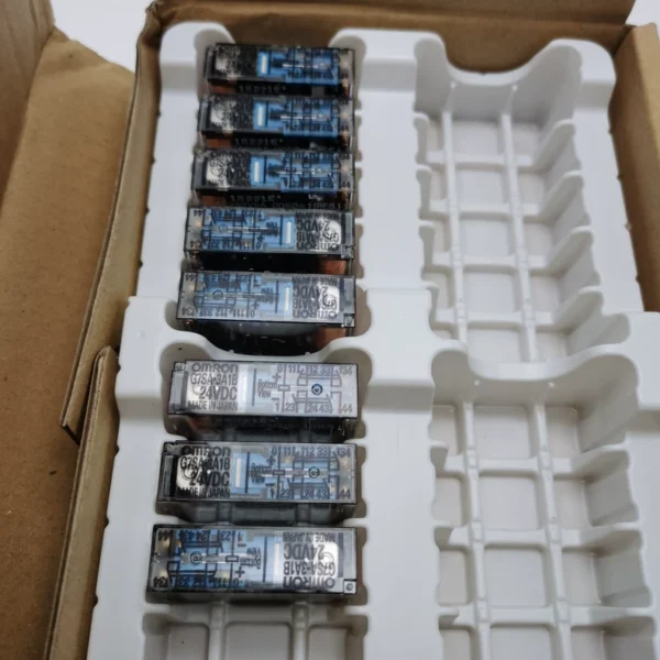 G7SA-3A1B DC24V brand new original Omron safety relay, 8 units in stock, unit price 48 yuan, only selling genuine products. G7SA-3A1B DC24V brand new original Omron safety relay, 8 units in stock, unit price 80 yuan, 128 yuan per set.