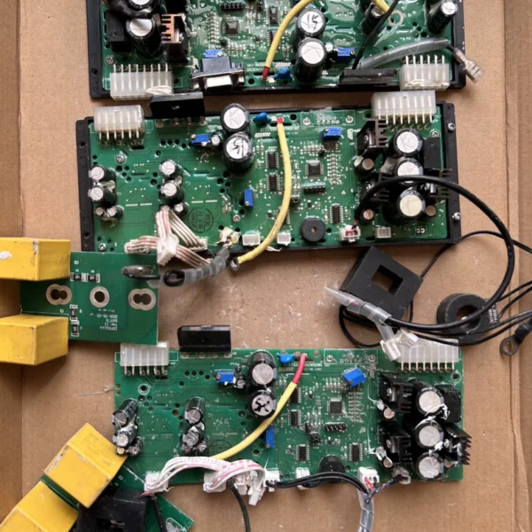 Original motherboard DB30A11C and capacitor board DB30A14A from a commercial induction cooker Dinglong Ding, disassembled, actual item photographed, with slight usage marks, unable to test, unknown condition, sold cheaply (6-2)