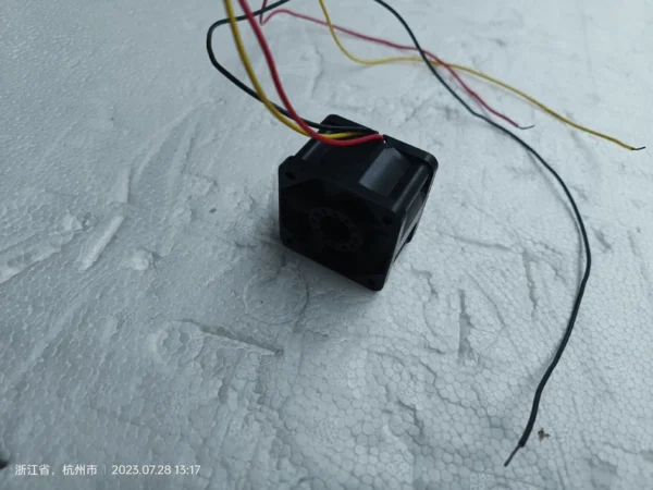 A large quantity of brand new origi...