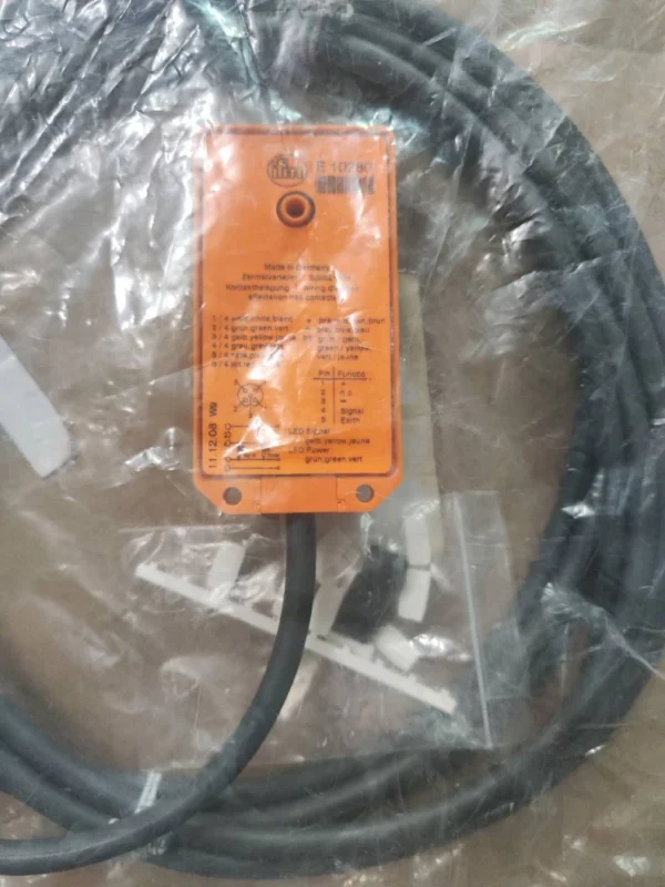 O1CN01djLTco2FCbt3L7DfK_4611686018427380860-0-fleamarket.jpg_790x10000Q90.jpg_.webp E10280 IFM Distribution Box Brand New A23*Brand: IFM