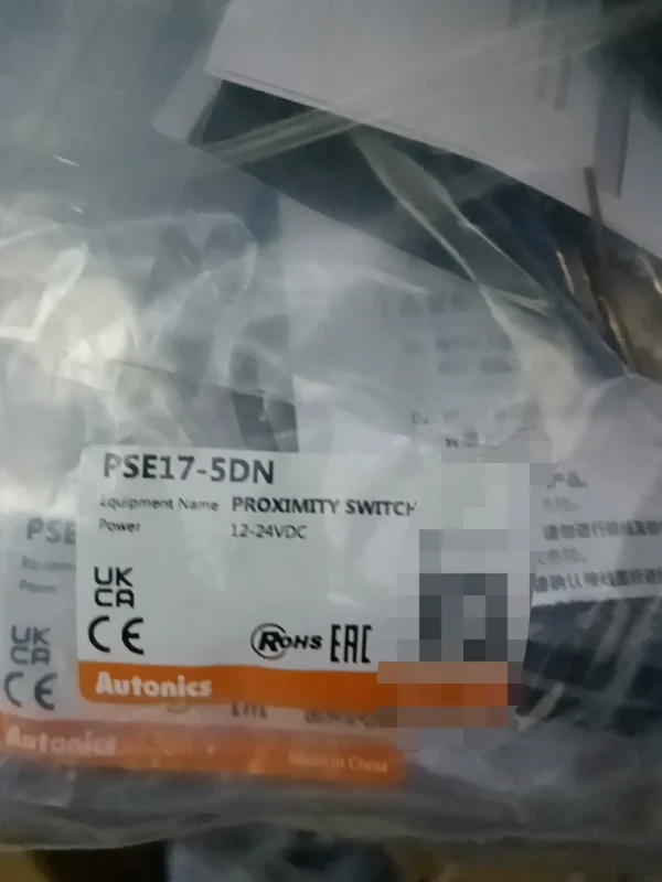 Brand new genuine Autonics proximity switch PSE17-5DN, voltage 12-24VDC, quantity 10, in stock. Contact us if needed!