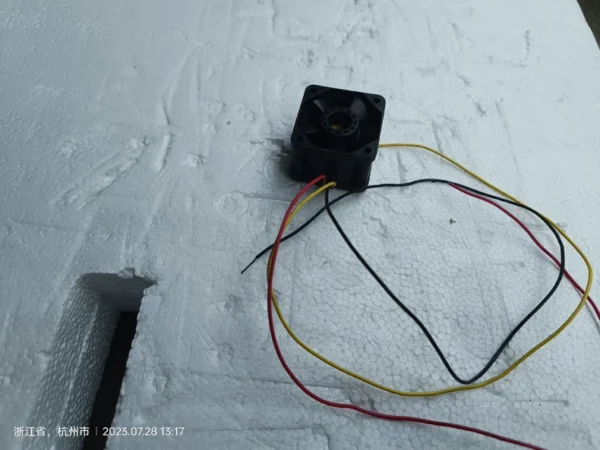 A large quantity of brand new origi...