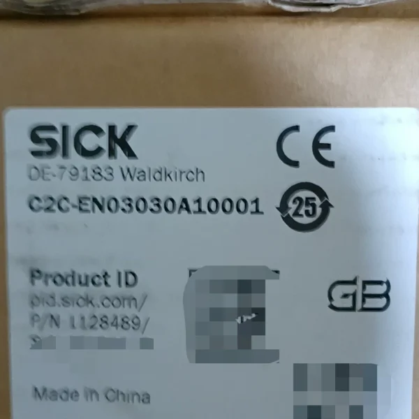 New SICK safety light curtain C2C-EN03030A10001, order number 1128489, stock 1, need to contact!