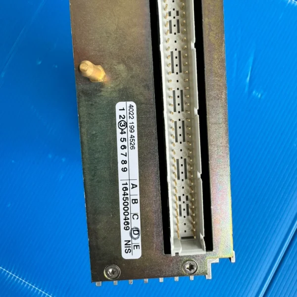Applied Materials AMAT HVPZT Amplifier HVPZT-AMPLIFIERE507.00 SN: 1171/3amat 4022.199.4526 LHN/2 Picture status: Out of stock No testing equipment