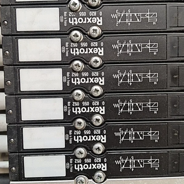 Used Rexroth 0820055501, total 3 pieces; BDC-B-ECAT, 32, total 1 piece. In stock, price negotiable. Can be sold separately or as a package. If interested, click "I want" to chat with me privately.