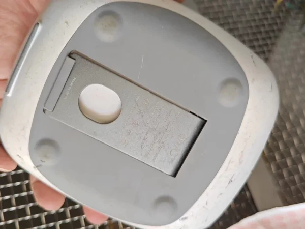 Speaker with noise source, looks li...