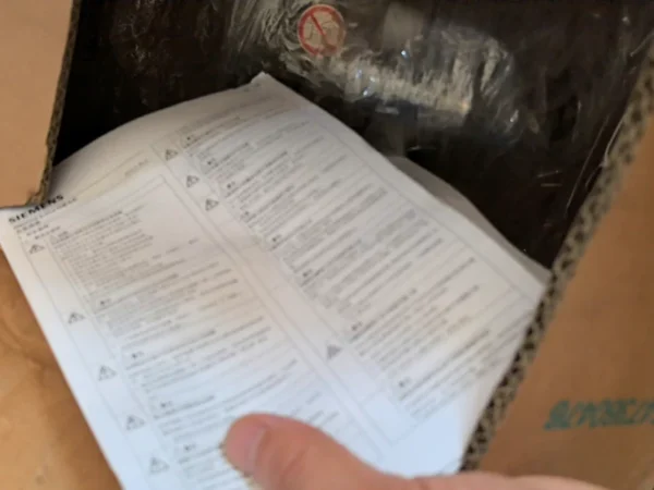 O1CN01jOzbm81cNM4VXx4kT_53-fleamarket.heic_790x10000Q90.jpg_.webp 1P 1FL6042-1AF61-2AA1 Siemens AC servo motor 1FL6042-1AF61-2AA1 brand new original genuine product 0.4kw, complete instruction manuals, physical pictures quantity 3 units unit price 750 yuan