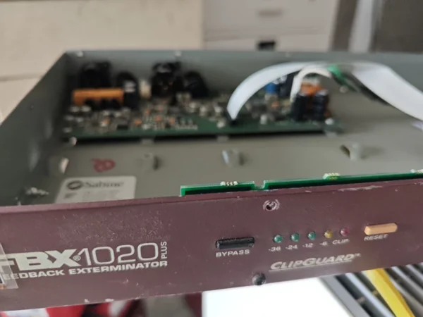 Original US-made Sabine FBX1020 fee...