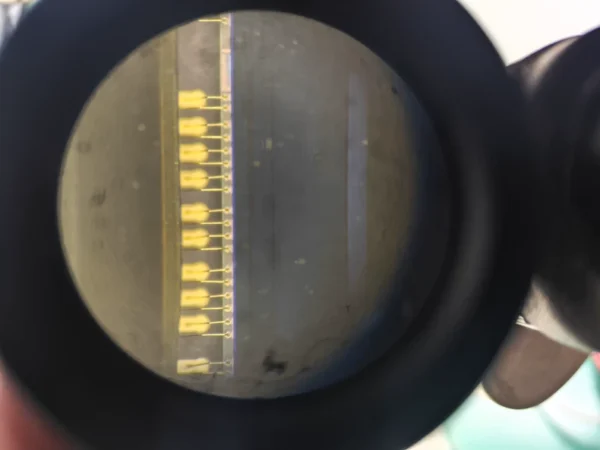 O1CN01lGW7CG1c0SNcEujt8_4611686018427382930-0-fleamarket.jpg_790x10000Q90.jpg_.webp A trinocular synchronous microscope...