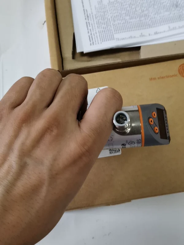 IFM SBG232 IFM new flow sensor SBG12IF0FRKG limited quantity unit price 1800 yuan, preferential price negotiation available for large quantity