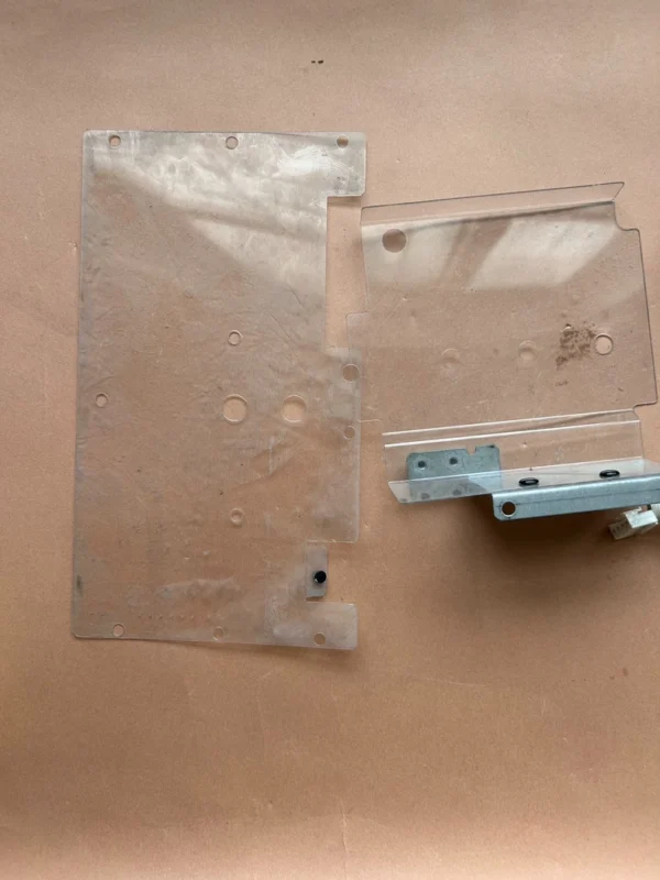 Capacitors for ABB inverter ACS880 series: 1uK 1kv, U1K 2KV. Connecting control line insulation sleeves, insulation boards, and insulation screws are disassembled from ABB inverter ACS880-01-206A-3+D150. Original disassembled parts, real photos taken, functions guaranteed, good condition. Friends in need, please consult and place an order.