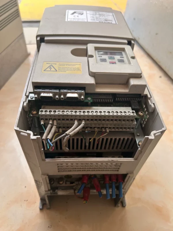 # Inverter KEB F4 Inverter 11KW, 15KW16.F4.F1G-4I30 2 units 15KW15.F4.F1G-4I30 2 units All 11KW units are normally disassembled. When powered on, the fan can run, and the panel has display, but cannot be set. Actual shooting, appearance has defects, missing lower cover, sold as spare parts machine, no return or exchange after sale. Discount for bulk purchase