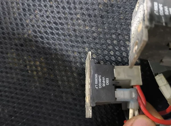 O1CN01pqMn642FQoB9HGLU4_4611686018427386555-0-fleamarket.jpg_790x10000Q90.jpg_.webp 3X8KGG, ABB800 inverter voltage equalizing resistor, disassembled and well-packaged, 3 pieces available. Actual photos of condition. 20 yuan each, freight collect