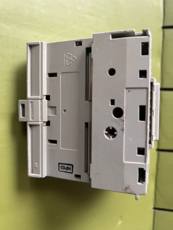 AB Rockwell module 1794-OB8 24V DC SOURCE OUTPUT disassembled, real photos taken, functions guaranteed, appearance as shown in the picture, consult and place an order if needed (8-1)