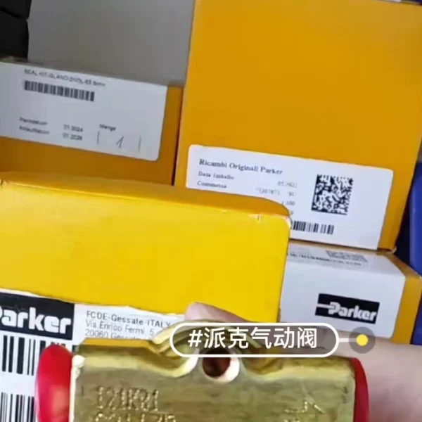 121K01 Parker pneumatic valves are on sale at a special price. 8 pieces of brand-new original stock are available. The package price is better. Welcome to inquire! Feel free to contact me