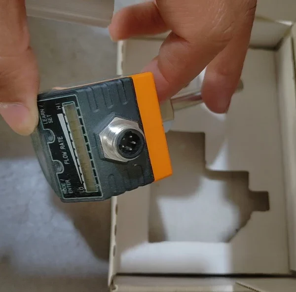 SI1006 brand new original authentic IFM SI1006. Unit price is 1850. Only one in stock.