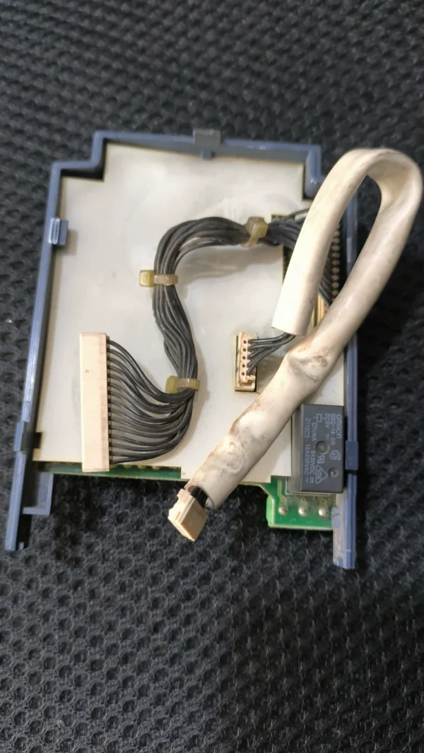 Fuji C1S inverter panel, disassembled goods, actual photos of condition. Guaranteed to work. Cheap item, freight collect. No bargaining. If you can place an order, is it in stock?