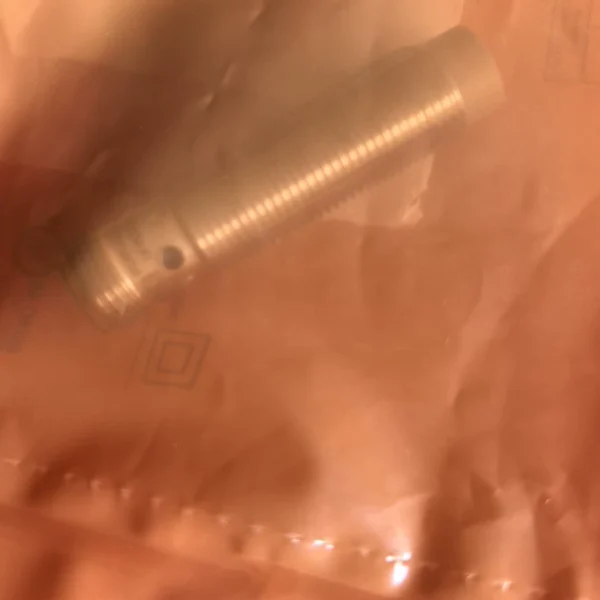 IFT200, IFM proximity switch, brand new and unopened, 6 remaining brand new original authentic items from the project, unit price 135 yuan