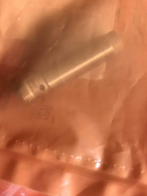 IFT200, IFM proximity switch, brand new and unopened, 6 remaining brand new original authentic items from the project, unit price 135 yuan