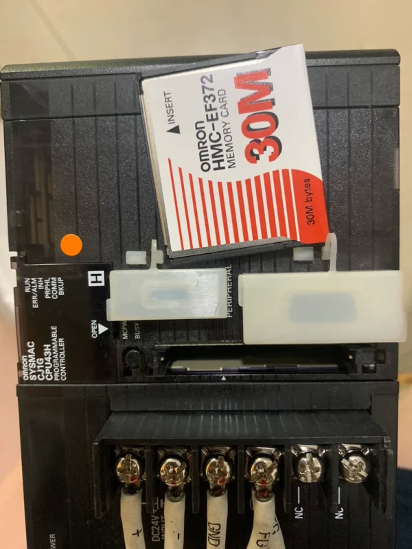 CJ1W-PD025CJ1G-CPU43H with card: HMC-EF372 marked price, a set price, actual picture taken, function guaranteed, second-hand disassembled goods