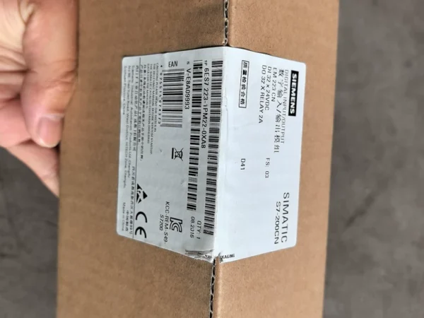 6ES7 223-1PM22-0XA8 Siemens original genuine product, unopened, quantity one, actual photo, unit price 880 yuan