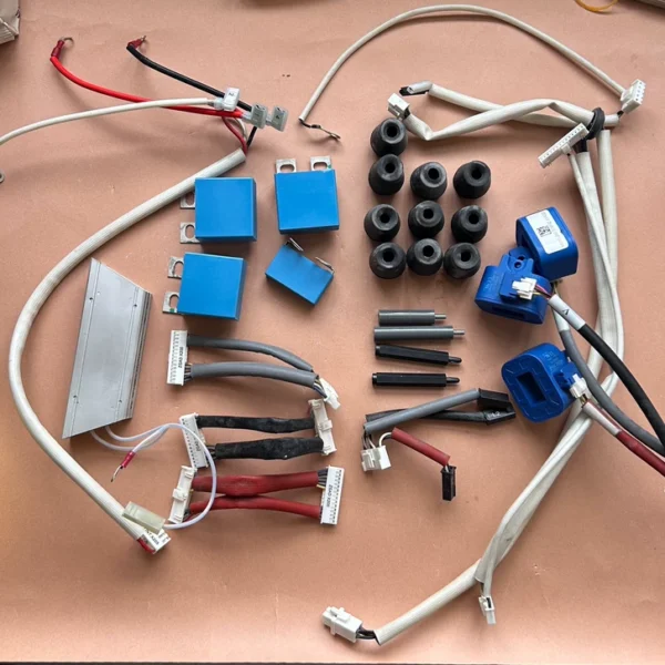 ABB inverter transformer HOYS 200-S/SP32, removed from ABB inverter ACS880-01-206A-3+D150, original (original used part), real product photos, fully functional, excellent condition, the last picture shows other miscellaneous parts, friends in need please consult and place an order (4-3)