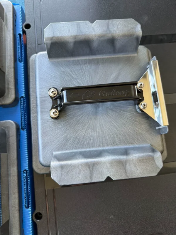 6-inch MASK, 6-inch photomask, 6-inch lithography plate, 6025 quartz photomask, peek pod, 6-inch PEEK POD, 6-inch quartz, 8-inch mask are all available. Price negotiation is required; direct orders will not be shipped. All shipments are via