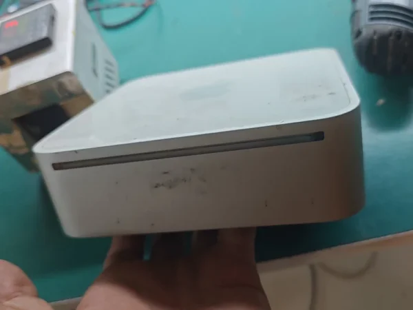 Apple small host, model a1283, no a...