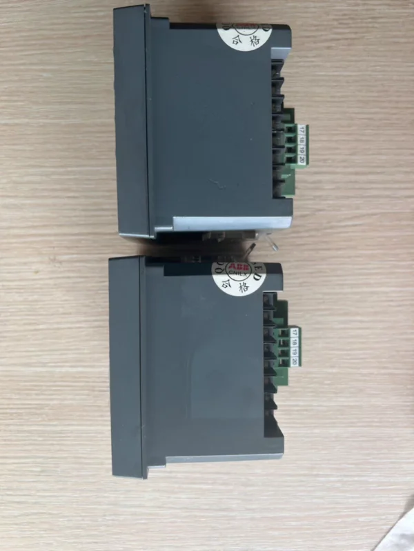 EMplus-S, ABB Multifunctional Meter EMplus-S Power Distribution Automation, Three-phase Three-wire System 5A/30VDC, Power Intelligent Monitoring, Unused and 90% New, Pictures are Taken in Kind, Unit Price (8/1)