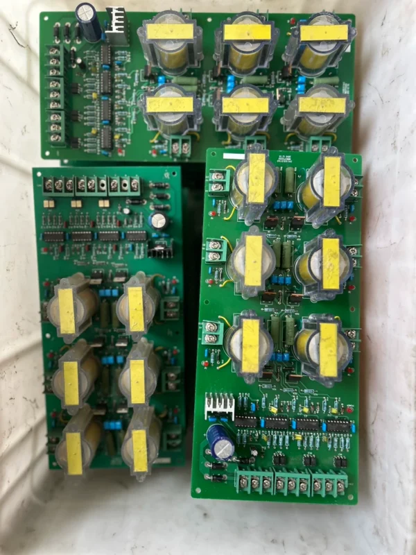 Medium frequency furnace power board ZK-P, one-to-six rectifier pulse expansion boards 2H10537A0 and 2H10672, two models disassembled, real object photographed, functions guaranteed, price negotiable for package deal.