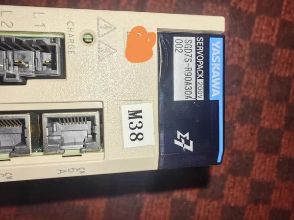 O1CN01y1viTk1KP2PAxCIUz_53-fleamarket.heic_790x10000Q90.jpg_.webp SGD7S-R90A30A002 Yaskawa servo drive, original disassembled, in beautiful condition, fully functional. Test video available, 3-month warranty. Yaskawa M3 communication, voltage 200V, current 0.91A, power 100W.