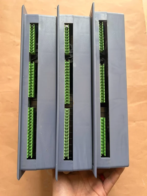 Fire pump controller 2XP360S, fire pump controller NXF5000-4XJ, with power-on video (160 yuan/unit). Fire-fighting dual power supply control device NXF2000-ATS, with power-on video and disassembled machine, real object shooting, good condition, actual power-on video. Nothing is guaranteed, no return or exchange after sale (L-908)