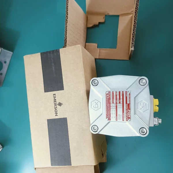 Brand new original ASCO explosion-proof solenoid valve, model WSNF8327B112, 24V DC power supply, power 1.8W, suitable for gas and water, pipe size 1/4NPT. Actual product shooting, with original packaging, quality guaranteed, fully functional