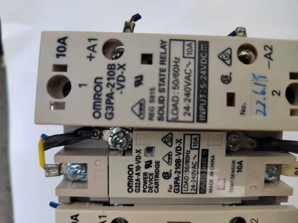 O1CN0173NuTN1N5kerkisw1_4611686018427381391-0-fleamarket.jpg_790x10000Q90.jpg_.webp Omron Solid State Relay G3PA-210B-VD, input voltage 5-24VDC, output 10A, supports 24-240VAC load. The device shows signs of normal use and is in good condition. It is sold as idle due to equipment upgrade, quality guaranteed. Friends in need, contact me!
