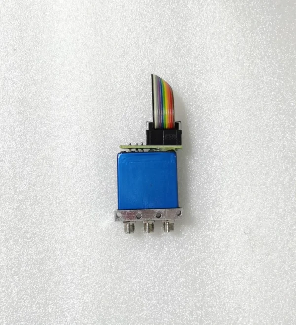 RADIALL R570423000 DC-18GHz 28V SPDT RF Coaxial Switch, unit price 150 yuan, 5 pieces remaining