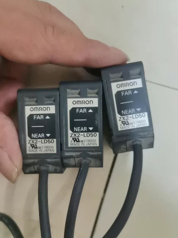 O1CN01AIa4ec1VZ4lzd9aBZ_53-fleamarket.heic_790x10000Q90.jpg_.webp Omron Original Imported Sensors ZX2-LD50 and Amplifiers ZX2-LDA 3 Sets ZX2-SF11 1 Piece in Beautiful Condition,拆机, Functions Fully Tested and Guaranteed.