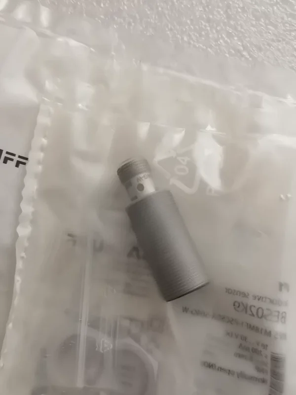 Brand new original BALLUFF BES02K9 BES M18MF1-PSC50A-S04G-W Not the actual price, please private message to negotiate if interested