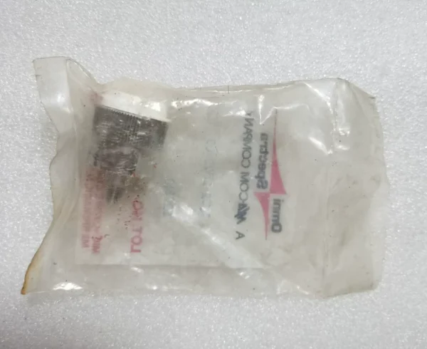 MA-COM OSM 1082-2700-00 7mm Straight Connector-SSMA Female RF AdapterConnector Brand New Stock Item, Not Well Protected, SSMA Interface Damaged, Those Who Know How to Handle It Should Be Able to Use Normally, Unit Price 100 Yuan Only One Available