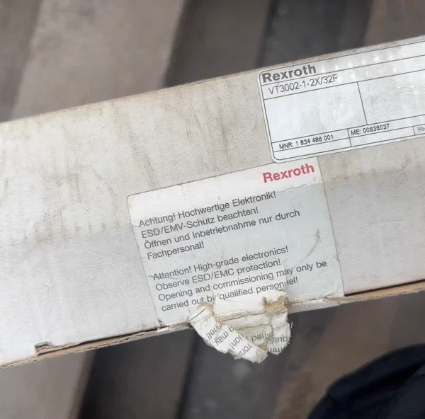 VT3002-1-2X32F Rexroth Bracket Base Original Stock