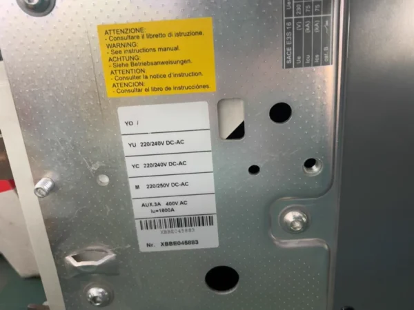 ABB SACE Emax E3 Air Switch, Model PR121P, 1600A, 3P, Almost Brand New Condition. Fully Functional, Suitable for Various Applications. Interested friends can contact me, Inspection Supported. One-Year Warranty, Freight Collect, Not Included in Price.