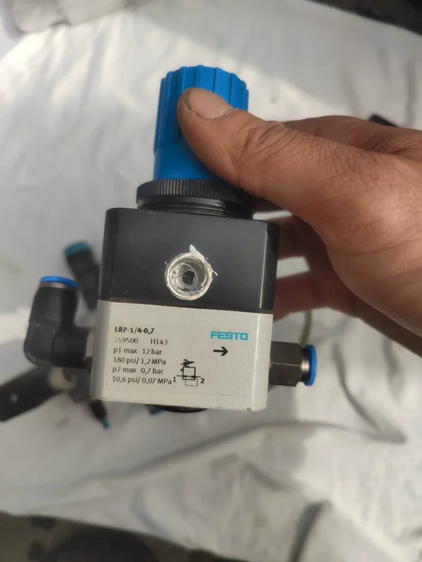 Festo Solenoid Valve MFH-3-14-S, slight signs of use, actual item photographed, perfectionists and "coroner-style" price negotiators please do not disturb. Personal unused item, no returns after sale, please consider carefully before purchasing, thank you! Not Schleich, papo, bbi, safari, ELC