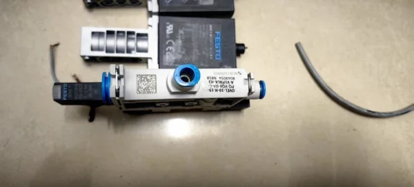 O1CN01K0Ghhz1GoS1hVWfkB_4611686018427380893-53-fleamarket.heic_790x10000Q90.jpg_.webp Festo high-speed solenoid valve MHE3-MS1H-32G-18k525149. Four OVEL-10-H-15-PQ-VQ6 all packed in the picture. Because I don't want to deal with零散的 and don't know if they are good or bad. The marked price is the package price, you can take it if you need it.