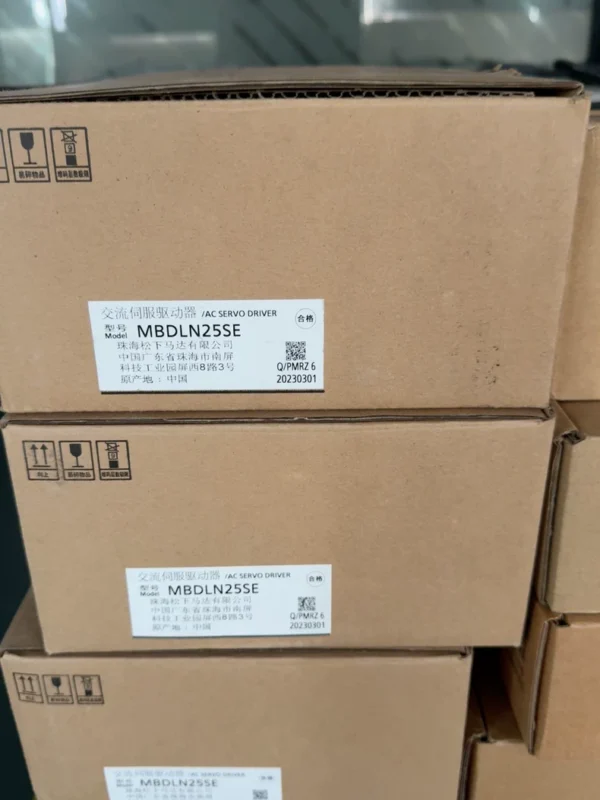 New Panasonic Servo Drive MBDLN25SE, 400W Power, 200-240V Input and Output, Actual Product Photos, New Original Packaging Appearance Photos, Quantity 4. Friends in need can contact me! Integrity Management!