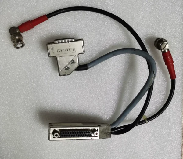 Imported disassembled connector, forgot which instrument it was disassembled from. The pictures are real photos. There is wear and tear which should not affect use. Please check carefully before purchasing.
