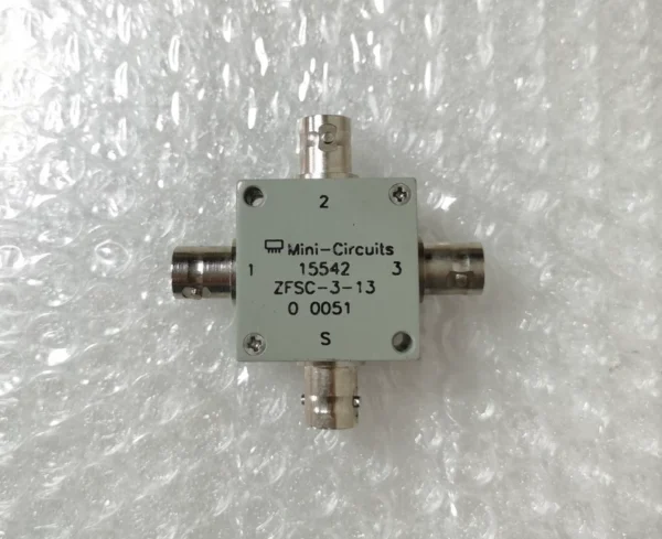 Mini-Circuits ZFSC-3-13 1-200MHz RF Coaxial One-to-Three Power Divider