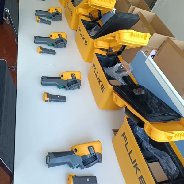 FLUKE Tis55+ High Precision Infrared Thermal Imager Infrared Thermal Sensing Thermal Imaging In Stock Fast Delivery, Brand New, Brand New Unopened tis20+, tis20+max, tis55+, tis60+, tis75+, ti400+, vt06, vt08 All Brand New Unopened In Stock, I Have Everything You Need, There's Always One That's Right For You! Official Authentic,