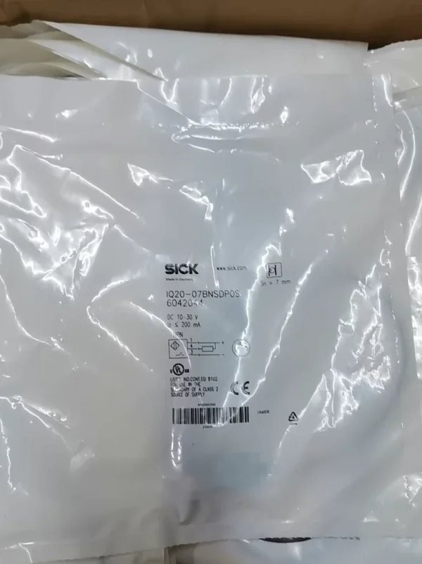 Brand new original genuine SICK IQ20-07BNSDP0S 6042044, large stock available! Made in Germany, quality guaranteed. DC 10-30 V, ≤200 mA, suitable for Class 2 sources. Safe and reliable, UL certified. Brand new unused, packaging intact. Friends in need can contact me at any time, price is negotiable~ Honest transaction, reliable work, problems guaranteed to be solved. Not the actual price, interested in private chat for negotiation