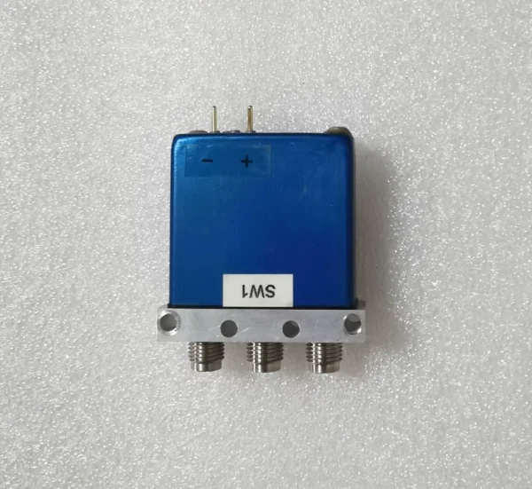RADIALL R570J13000 DC-50GHz 2.4mm 28V SPDT Coaxial Switch